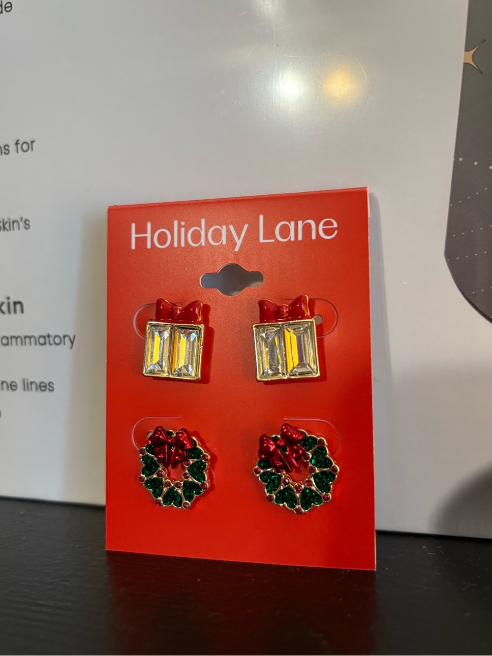 NWT Set of Red 🎁 & Green Holiday Earrings